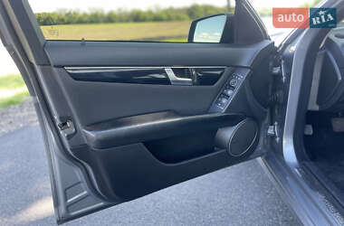 Седан Mercedes-Benz C-Class 2011 в 
