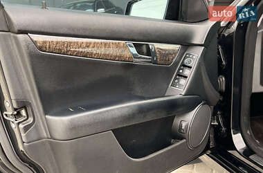 Седан Mercedes-Benz C-Class 2008 в 
