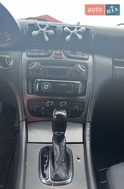 Універсал Mercedes-Benz C-Class 2002 в 