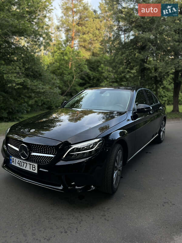 Седан Mercedes-Benz C-Class 2019 в Киеве
