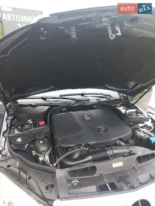 Седан Mercedes-Benz C-Class 2010 в Бучачі