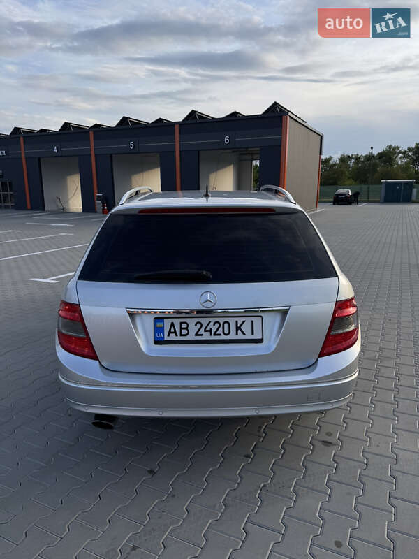Универсал Mercedes-Benz C-Class 2009 в Виннице