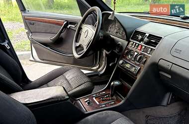Седан Mercedes-Benz C-Class 2000 в 