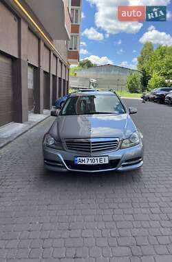 Универсал Mercedes-Benz C-Class 2014 в Житомире