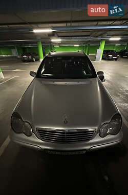 Универсал Mercedes-Benz C-Class 2001 в 