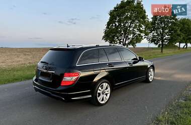 Універсал Mercedes-Benz C-Class 2010 в 