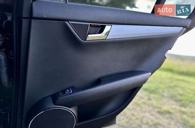 Універсал Mercedes-Benz C-Class 2010 в 