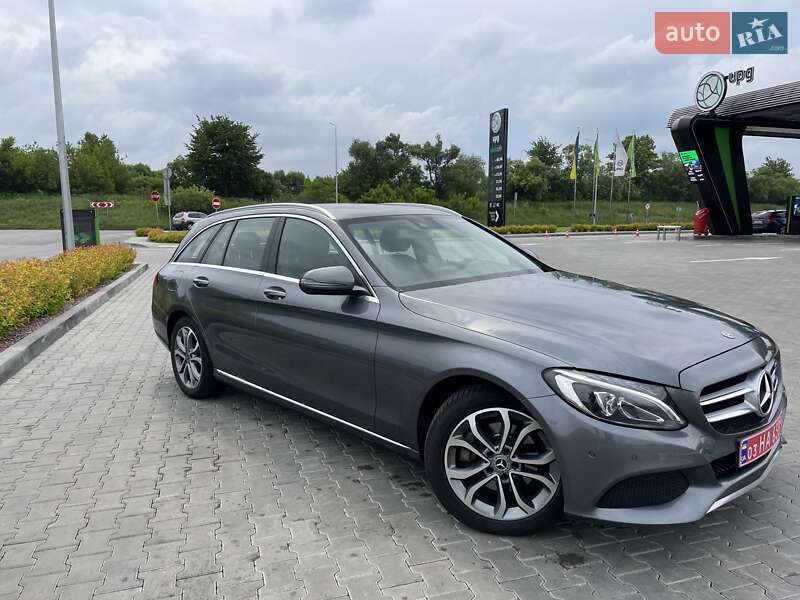 Універсал Mercedes-Benz C-Class 2017 в Стрию