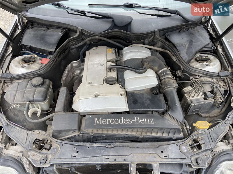 Седан Mercedes-Benz C-Class 2001 в Запорожье