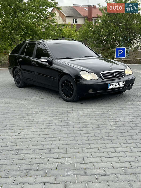Универсал Mercedes-Benz C-Class 2002 в Зборове