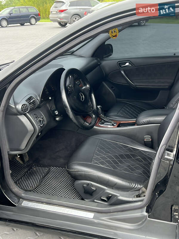 Универсал Mercedes-Benz C-Class 2002 в Зборове