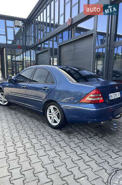 Седан Mercedes-Benz C-Class 2002 в 