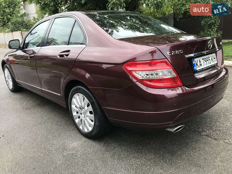 Седан Mercedes-Benz C-Class 2008 в Києві