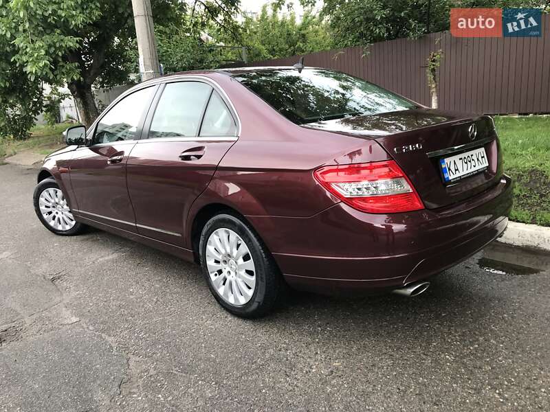 Седан Mercedes-Benz C-Class 2008 в Києві