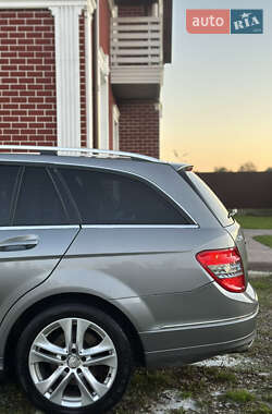 Универсал Mercedes-Benz C-Class 2011 в 