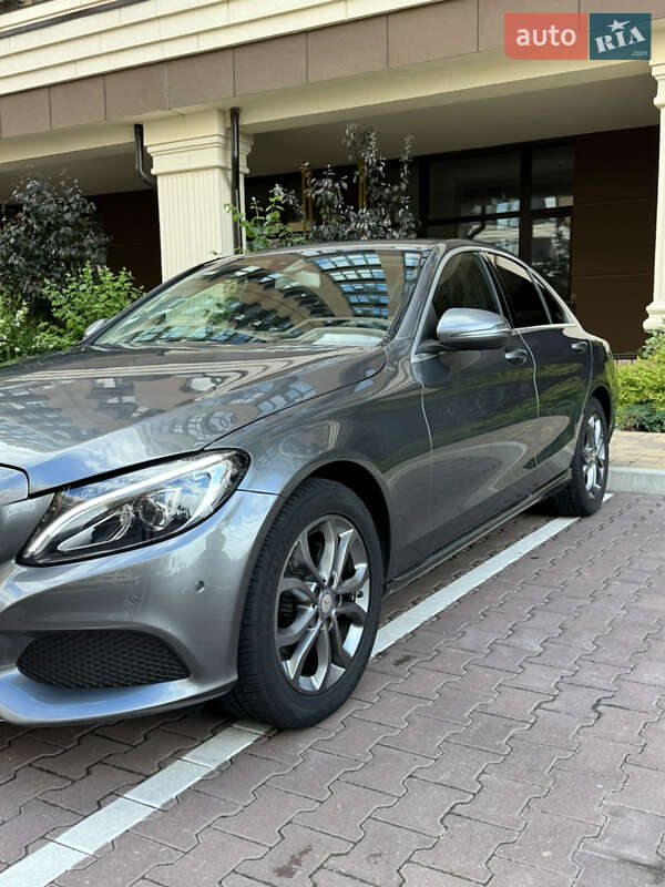 Седан Mercedes-Benz C-Class 2017 в Києві