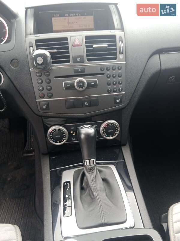 Универсал Mercedes-Benz C-Class 2010 в Ровно