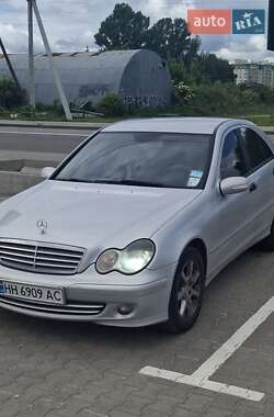 Седан Mercedes-Benz C-Class 2006 в 