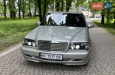 Седан Mercedes-Benz C-Class 1994 в Жовкве