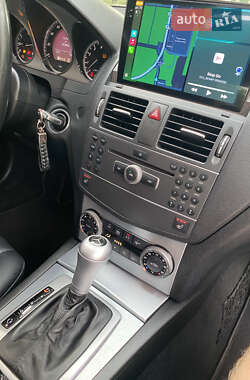 Седан Mercedes-Benz C-Class 2011 в 