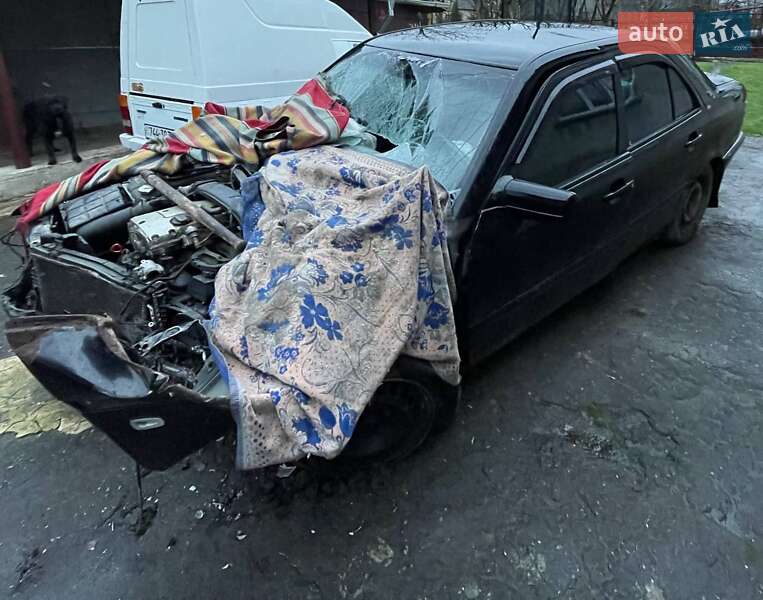Седан Mercedes-Benz C-Class 1999 в Тернополе фото 5 Седан Mercedes-Benz C-Class 1999 в Тернополе