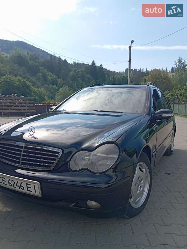 Универсал Mercedes-Benz C-Class 2002 в Верховине