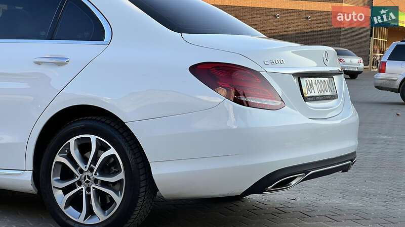 Седан Mercedes-Benz C-Class 2018 в Киеве