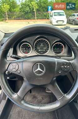 Универсал Mercedes-Benz C-Class 2010 в 