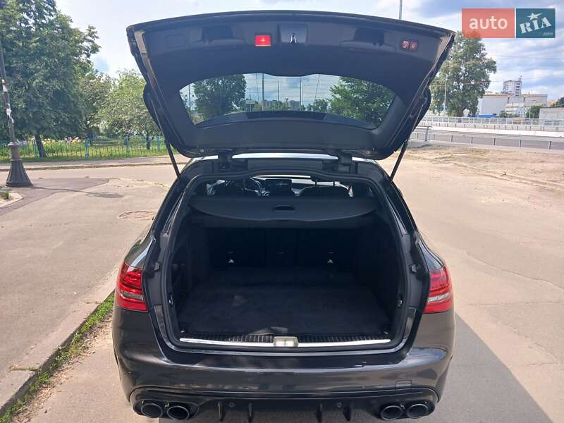 Универсал Mercedes-Benz C-Class 2019 в Киеве