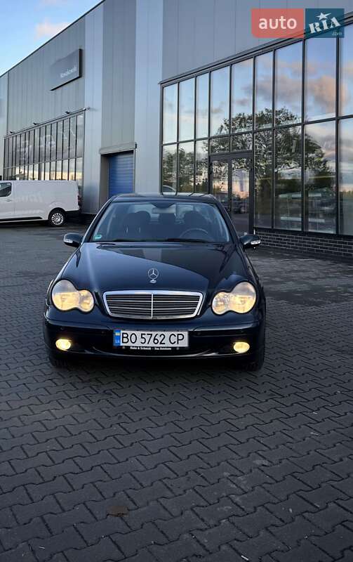 Седан Mercedes-Benz C-Class 2003 в 