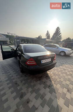Седан Mercedes-Benz C-Class 2003 в 