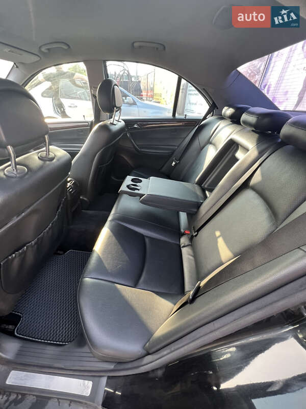 Седан Mercedes-Benz C-Class 2003 в Лубнах