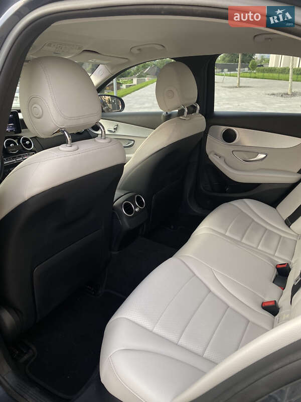 Седан Mercedes-Benz C-Class 2015 в Киеве