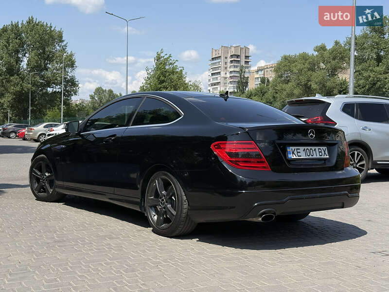 Купе Mercedes-Benz C-Class 2012 в Каменском