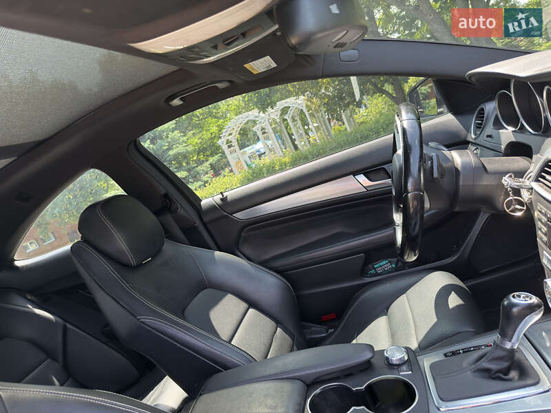 Купе Mercedes-Benz C-Class 2012 в Каменском