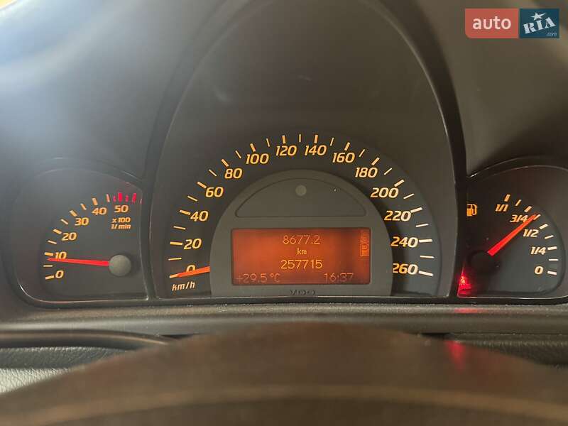 Купе Mercedes-Benz C-Class 2003 в Тернополе