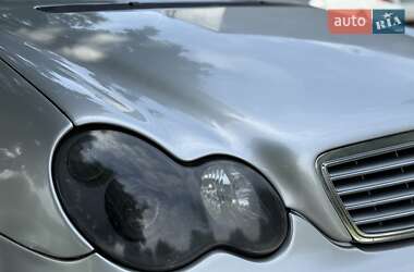Седан Mercedes-Benz C-Class 2000 в 