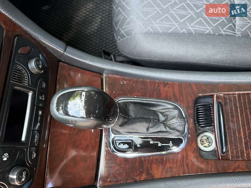 Седан Mercedes-Benz C-Class 2000 в Ровно