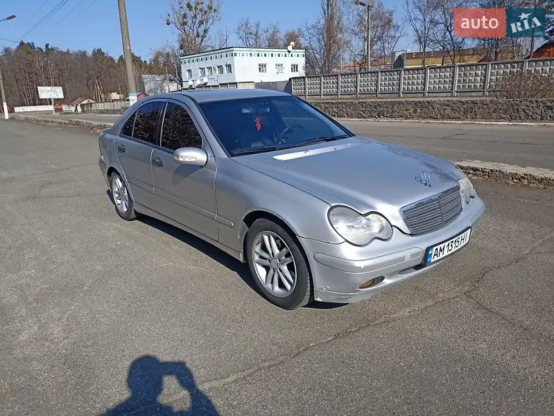 Mercedes-Benz C-Class