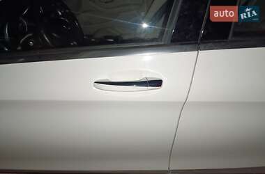 Седан Mercedes-Benz C-Class 2015 в 