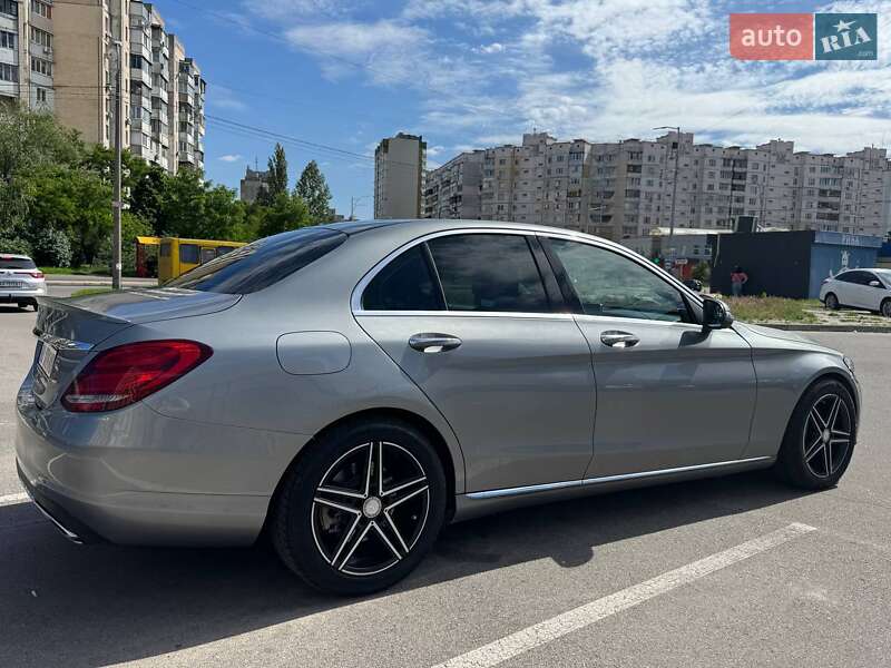 Седан Mercedes-Benz C-Class 2015 в Киеве