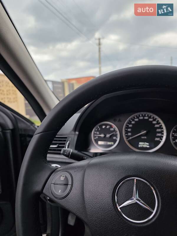Седан Mercedes-Benz C-Class 2010 в Вінниці