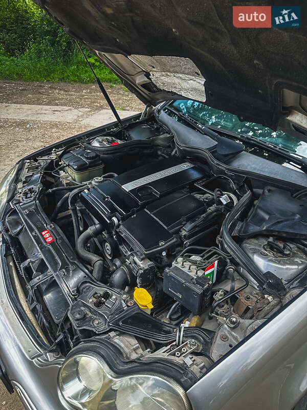 Седан Mercedes-Benz C-Class 2004 в Тернополі