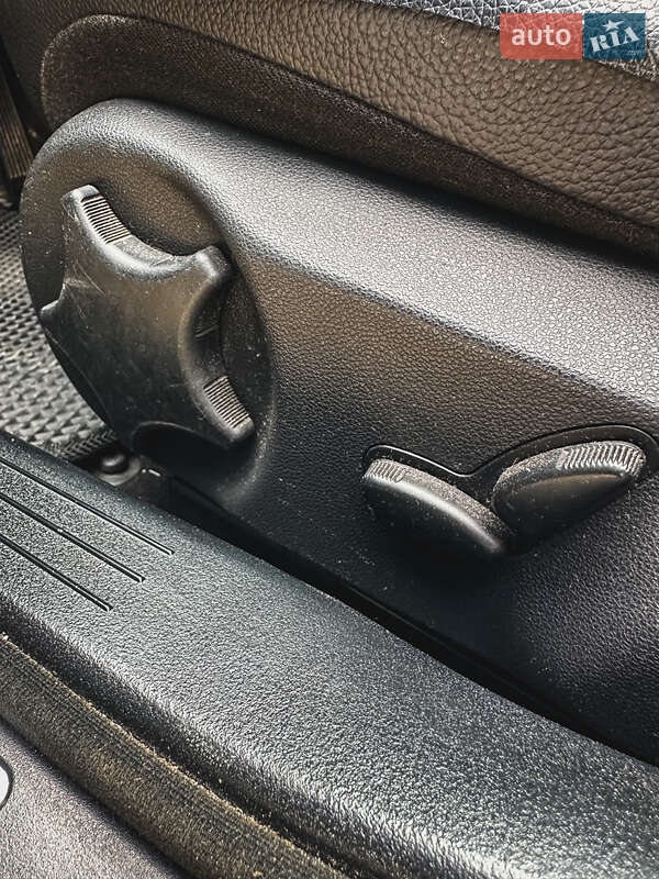 Седан Mercedes-Benz C-Class 2004 в Тернополі