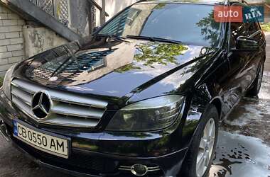 Универсал Mercedes-Benz C-Class 2009 в Чернигове