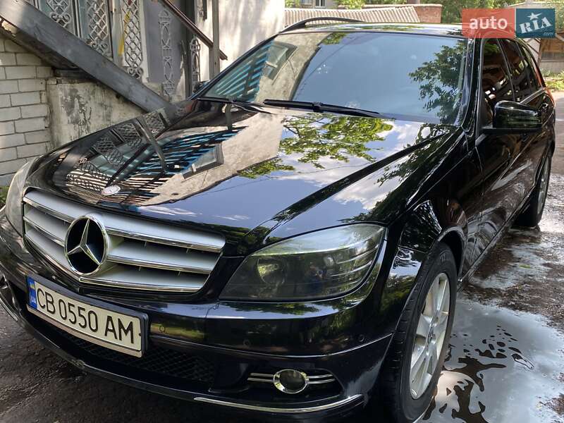Универсал Mercedes-Benz C-Class 2009 в 