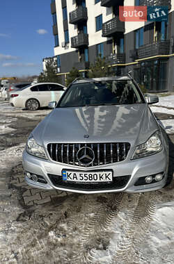 Універсал Mercedes-Benz C-Class 2011 в 