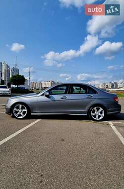 Седан Mercedes-Benz C-Class 2011 в 