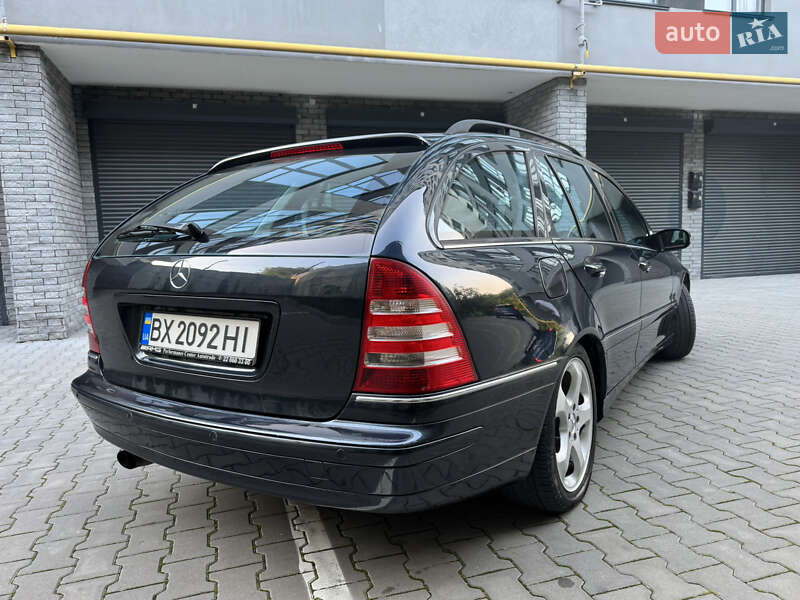 Універсал Mercedes-Benz C-Class 2004 в Хмельницькому