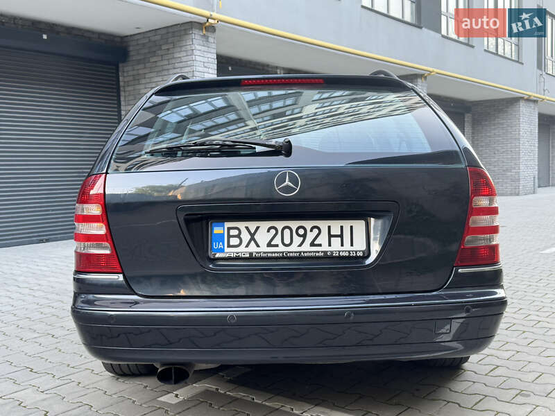 Універсал Mercedes-Benz C-Class 2004 в Хмельницькому